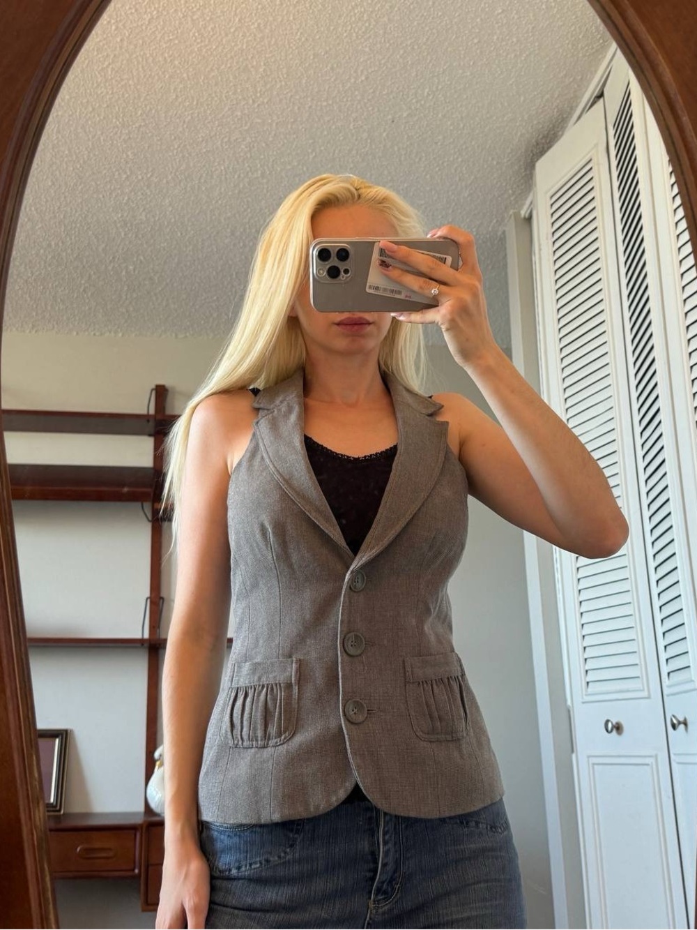 Gray Tailored Sleeveless Vest with Notch Collar